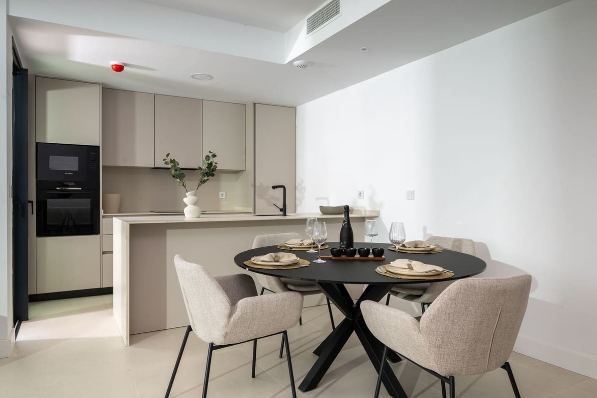 3 soveværelse Lejlighed til salg i Fuengirola med swimmingpool garage - € 675.000 (Ref: 9480128)