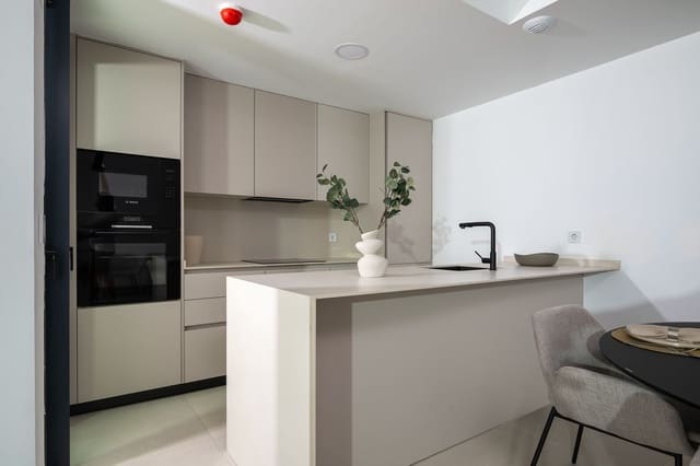 3 soveværelse Lejlighed til salg i Centro ciudad, Fuengirola med swimmingpool garage - € 675.000 (Ref: 9480128)