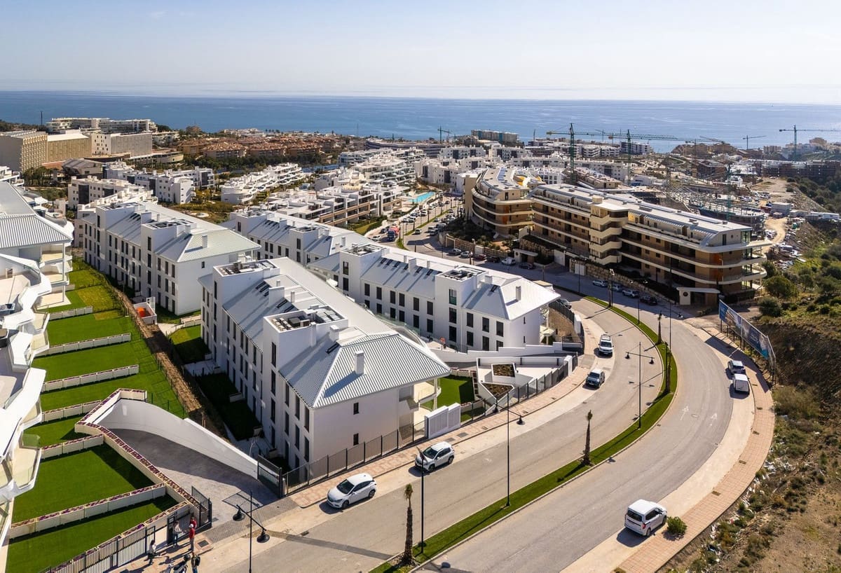 3 soveværelse Lejlighed til salg i Fuengirola med swimmingpool garage - € 675.000 (Ref: 9480128)