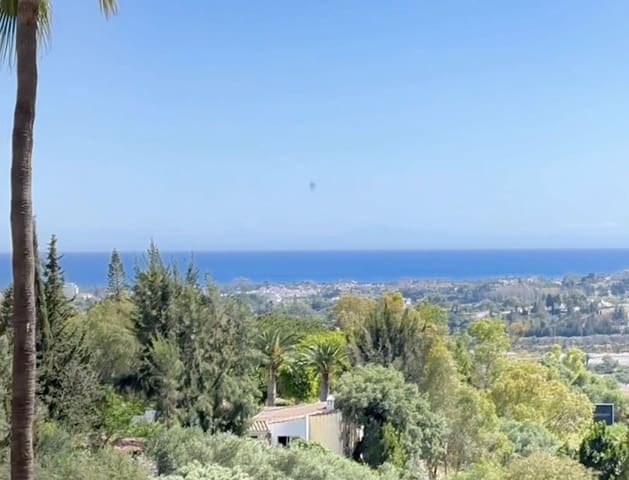 Apartamento de 2 habitaciones en Monte Halcones, Benahavís en venta - 675.000 € (Ref: 9480129)