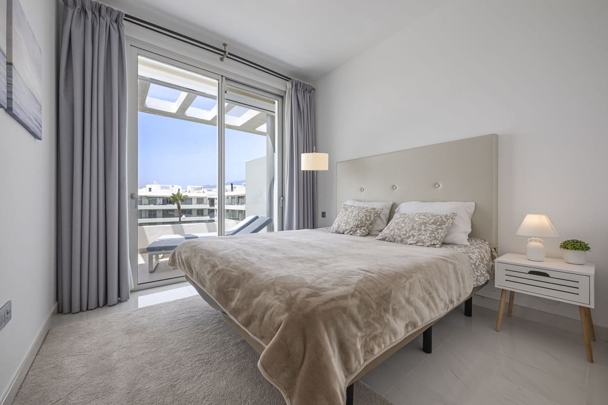 3 bedroom Penthouse for sale in Atalaya-Isdabe with pool - € 675,000 (Ref: 9480133)