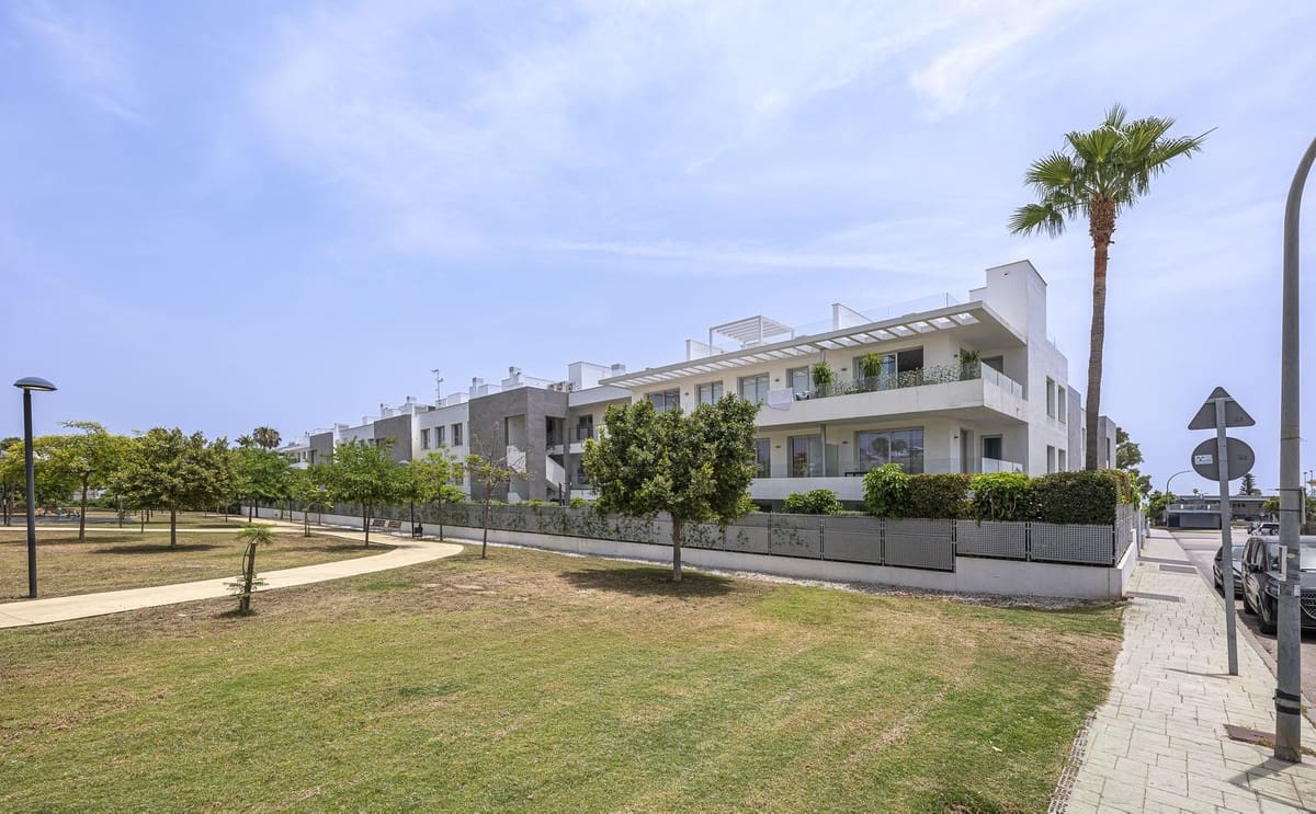 3 bedroom Penthouse for sale in Atalaya-Isdabe with pool - € 675,000 (Ref: 9480133)