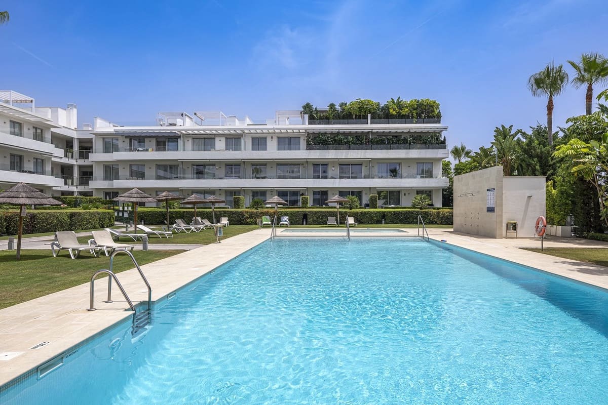 3 bedroom Penthouse for sale in Atalaya-Isdabe with pool - € 675,000 (Ref: 9480133)