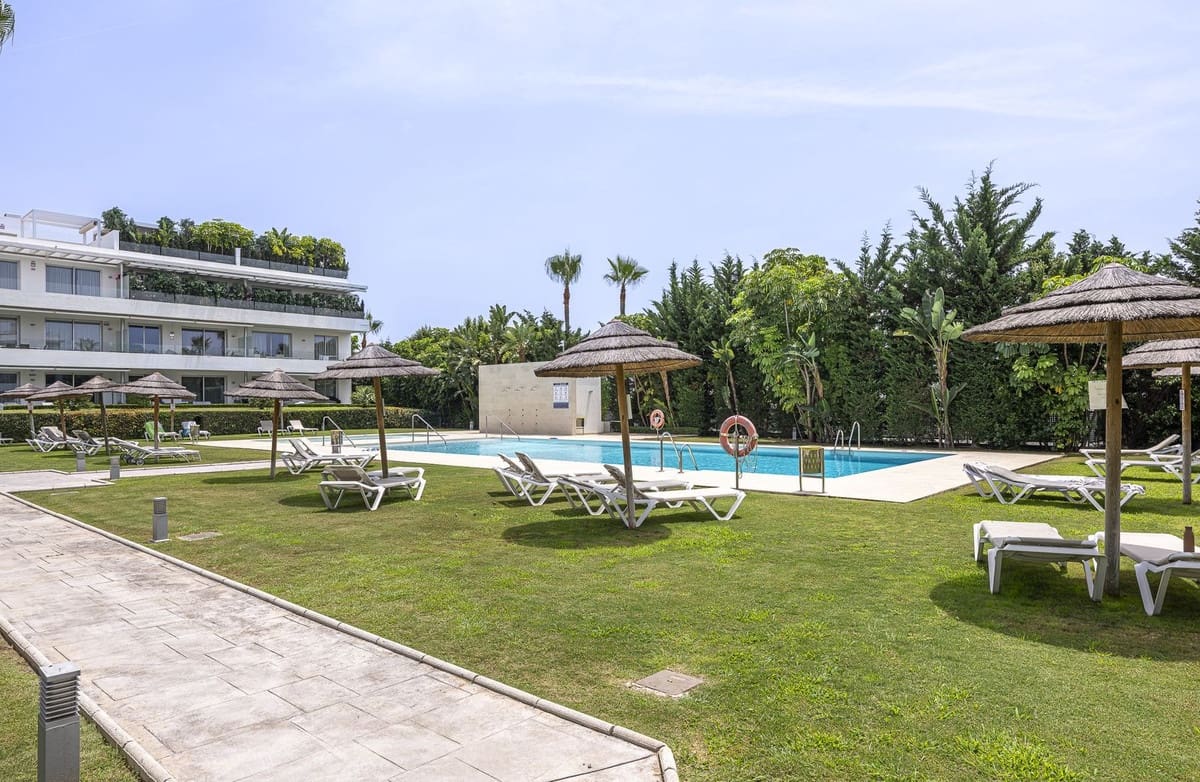 3 bedroom Penthouse for sale in Atalaya-Isdabe with pool - € 675,000 (Ref: 9480133)