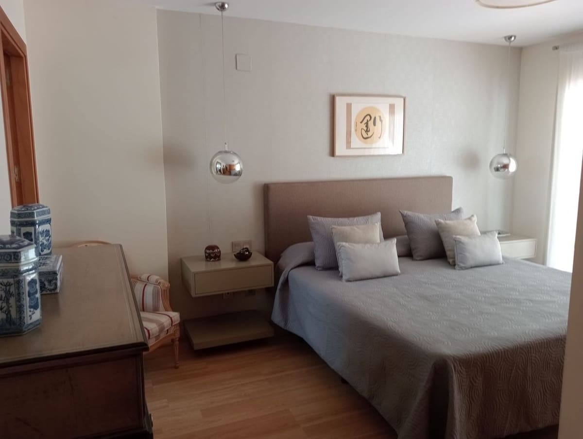 Casa de 4 habitaciones en Nueva Andalucia en venta con piscina - 675.000 € (Ref: 9480138)