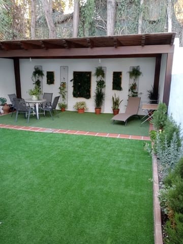 Casa de 4 habitaciones en La Dama de Noche - La Alzambra, Marbella en venta con piscina - 675.000 € (Ref: 9480138)