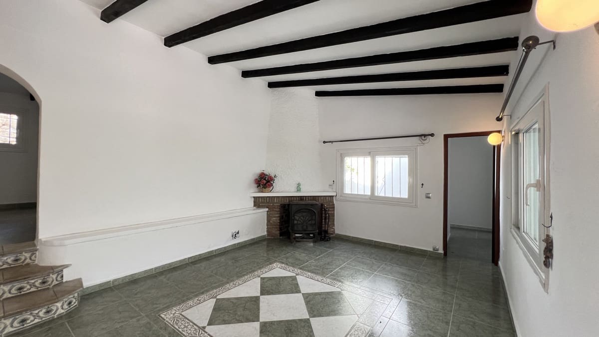 3 bedroom Finca/Country House for sale in La Duquesa / Puerto de la Duquesa with pool - € 675,000 (Ref: 9480139)