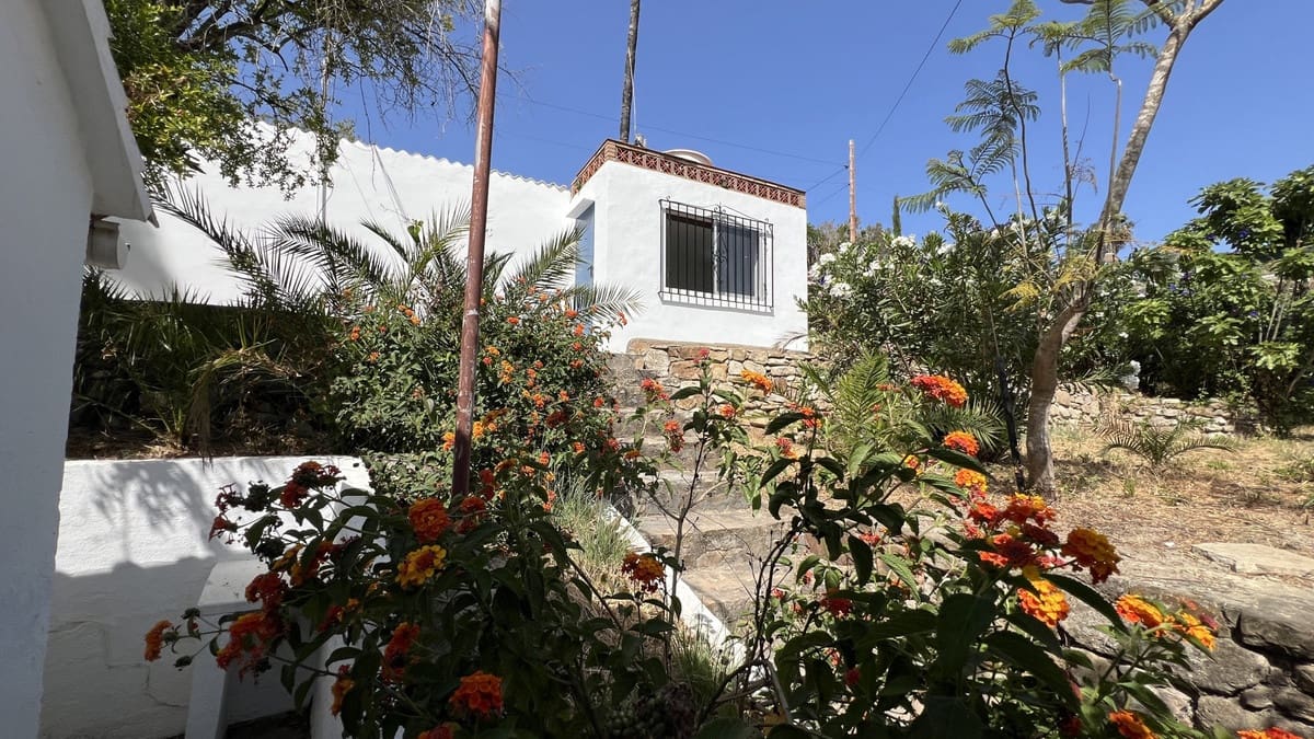 3 bedroom Finca/Country House for sale in La Duquesa / Puerto de la Duquesa with pool - € 675,000 (Ref: 9480139)