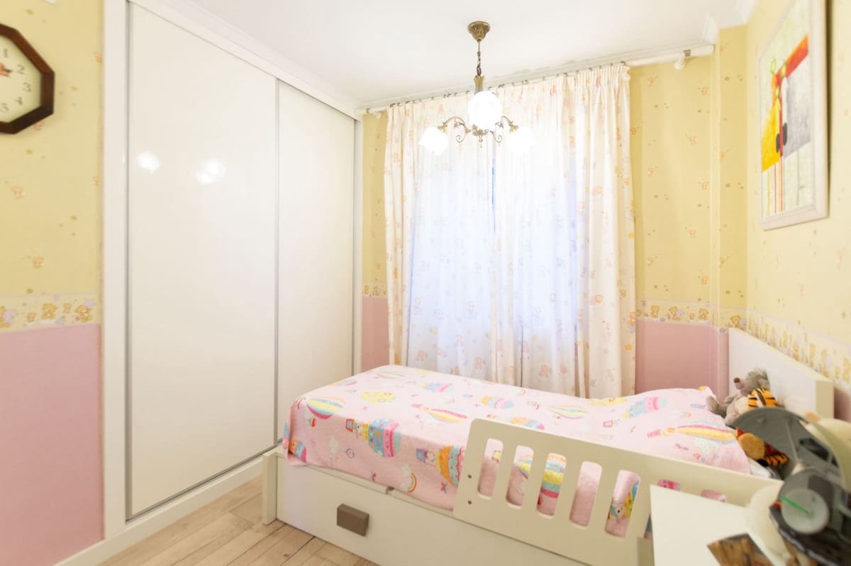 2 bedroom Apartment for sale in Puerto Banus with pool - € 680,000 (Ref: 9480143)