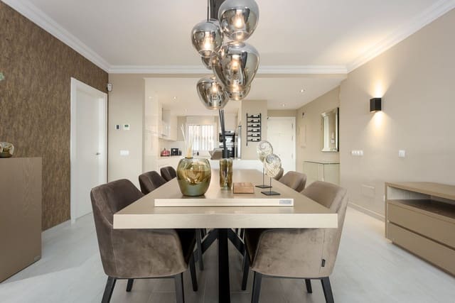 Apartamento de 2 habitaciones en Monte Halcones, Benahavís en venta con piscina - 680.000 € (Ref: 9480144)