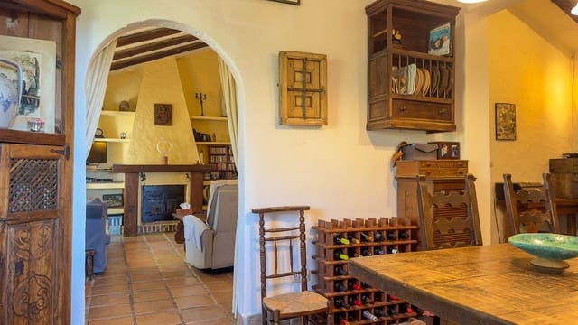 3 bedroom Finca/Country House for sale in Alhaurín el Grande with pool garage - € 680,000 (Ref: 9480150)