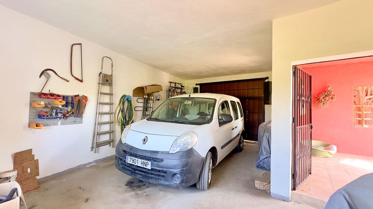 3 bedroom Finca/Country House for sale in Alhaurin el Grande with pool garage - € 680,000 (Ref: 9480150)