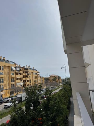 3 makuuhuone Huoneisto myytävänä paikassa San Pedro de Alcántara Pueblo, Marbella mukana uima-altaan - 682 500 € (Ref: 9480153)