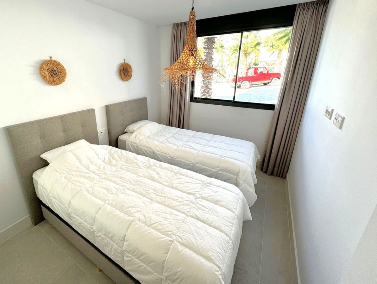 3 bedroom Apartment for sale in Cabopino with pool garage - € 685,000 (Ref: 9480155)