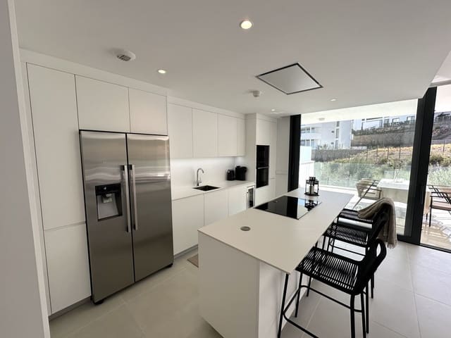 3 sovrum Lägenhet till salu i Centro ciudad, Fuengirola med pool garage - 689 500 € (Ref: 9480163)