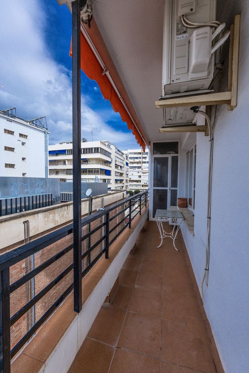 4 bedroom Apartment for sale in Marbella - € 690,000 (Ref: 9480165)