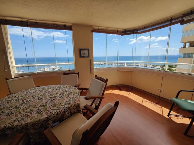 4 soveværelse Lejlighed til salg i Centro, Estepona med swimmingpool garage - € 690.000 (Ref: 9480166)