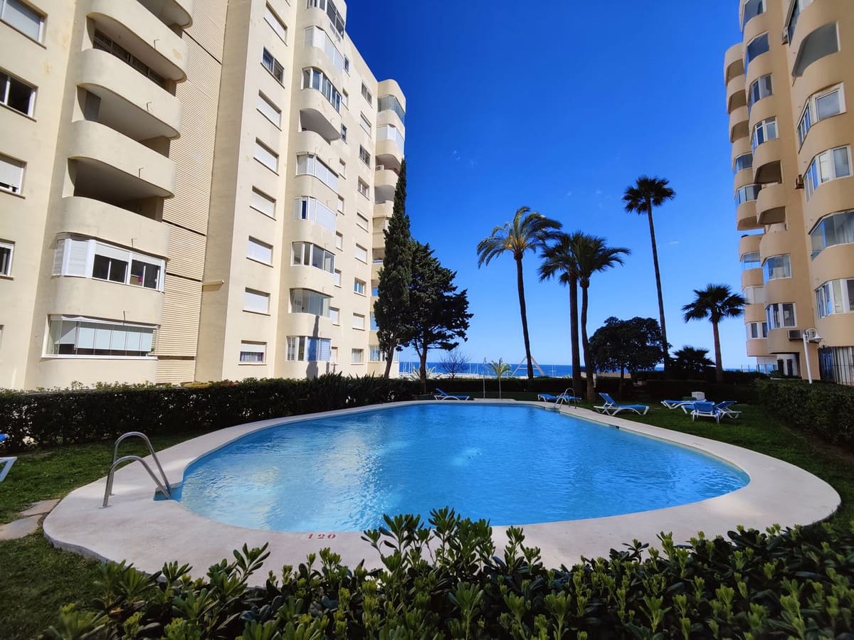 4 soveværelse Lejlighed til salg i Estepona med swimmingpool garage - € 690.000 (Ref: 9480166)