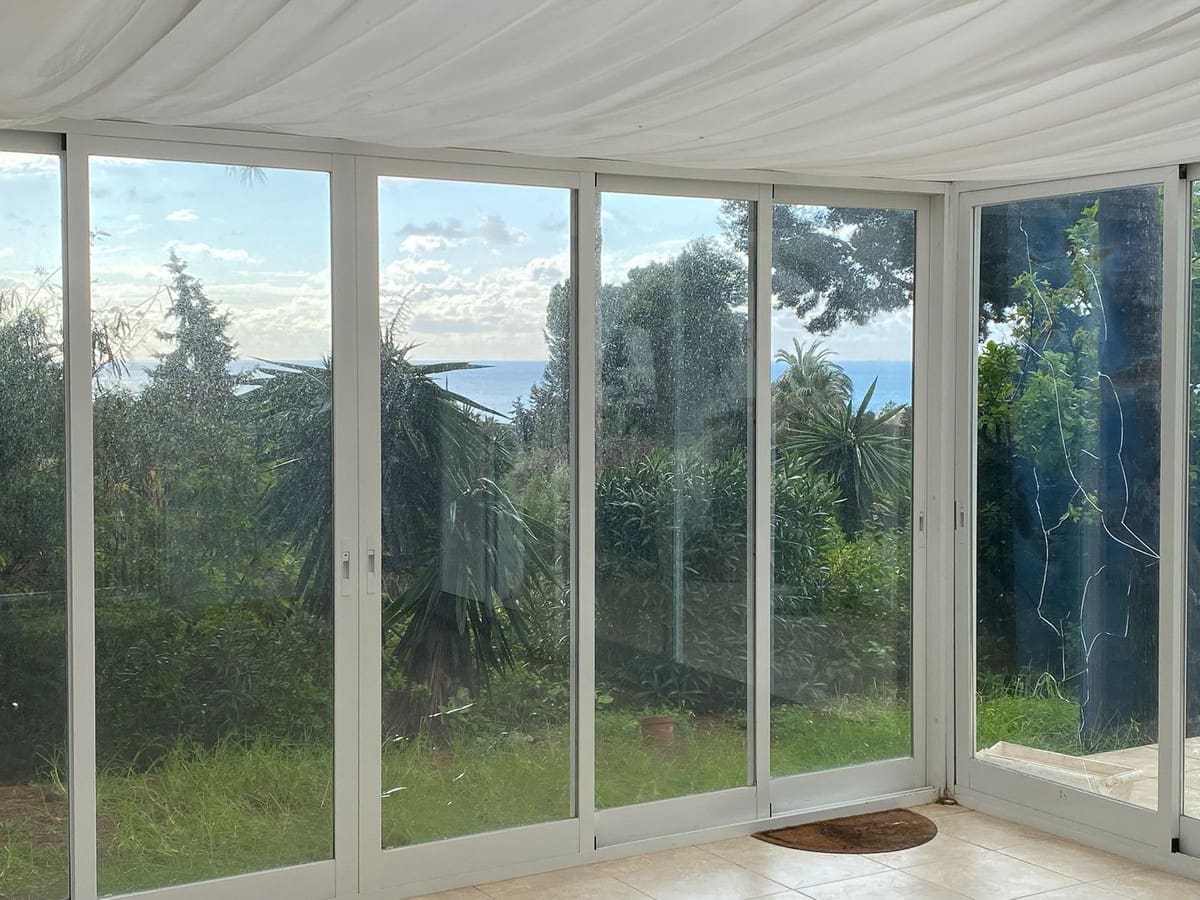 3 bedroom Villa for sale in Calahonda with garage - € 690,000 (Ref: 9480171)