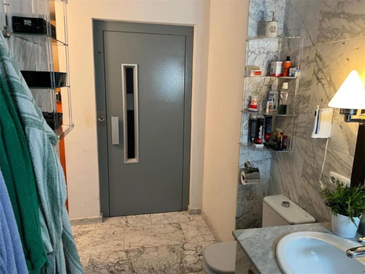 4 bedroom Semi-detached Villa for sale in Nueva Andalucia with pool garage - € 690,000 (Ref: 9480172)