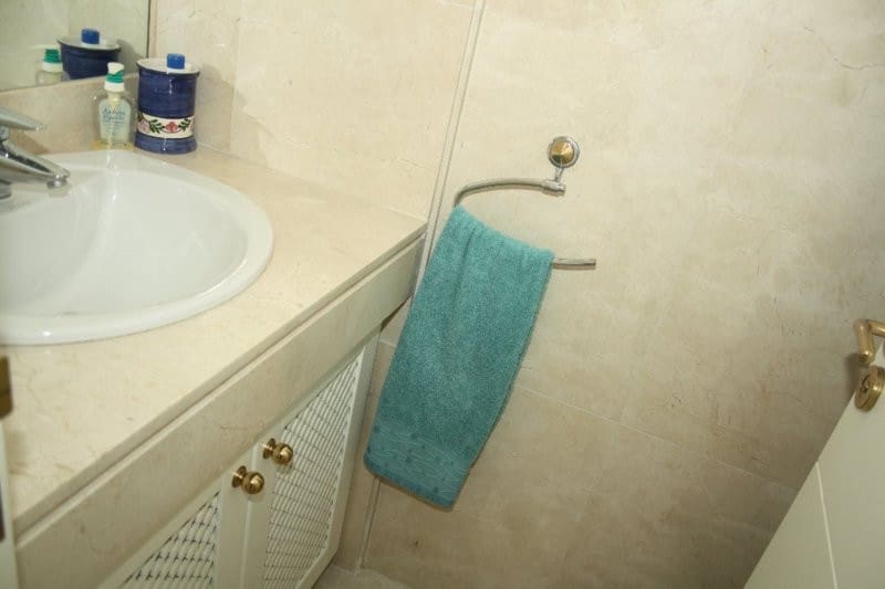 Casa de 3 habitaciones en Estepona en venta con piscina - 690.000 € (Ref: 9480173)