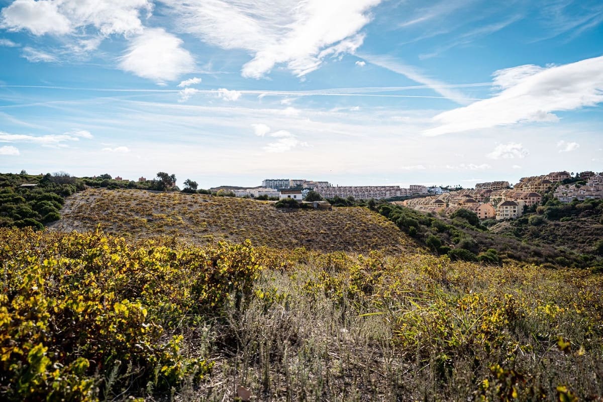 Finca/Casa Rural de 2 habitaciones en Manilva en venta - 692.000 € (Ref: 9480175)