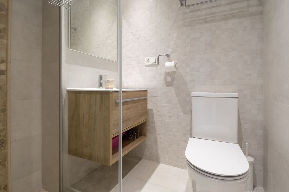 2 bedroom Apartment for sale in Golden Mile with pool - € 695,000 (Ref: 9480176)