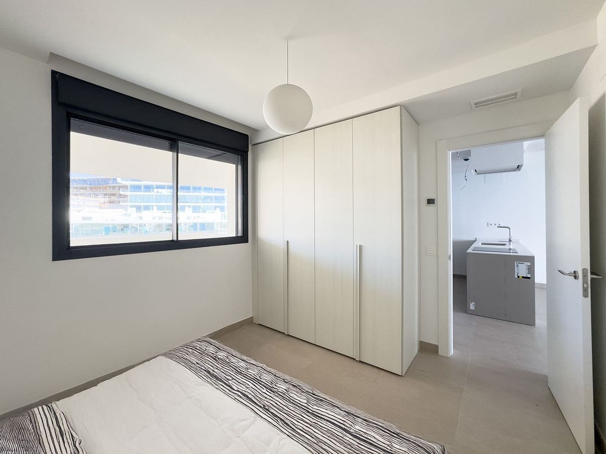 Apartamento de 2 habitaciones en Fuengirola en venta con piscina - 695.000 € (Ref: 9480178)