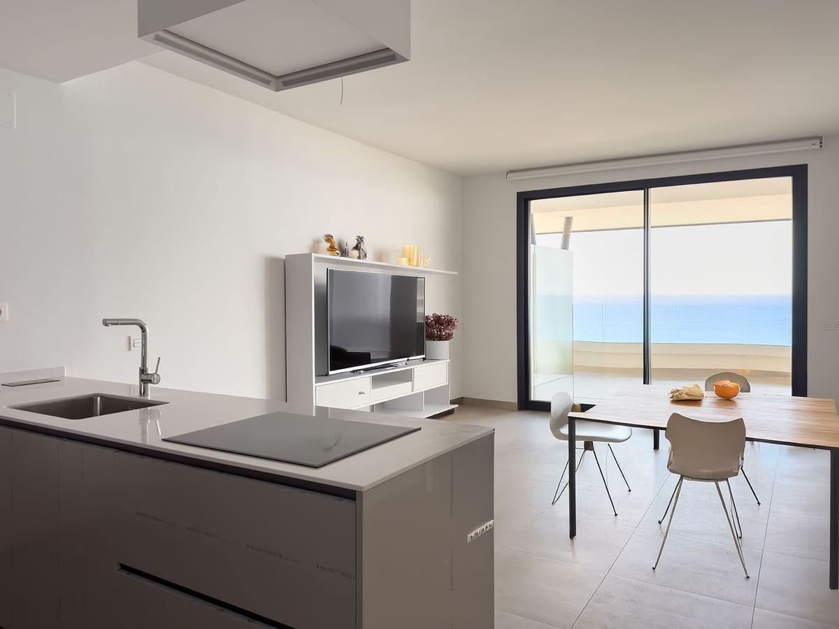 Apartamento de 2 habitaciones en Fuengirola en venta con piscina - 695.000 € (Ref: 9480178)