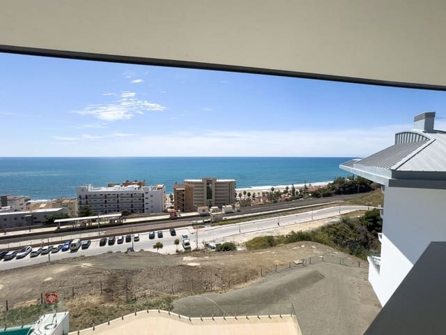 Apartamento de 2 habitaciones en Centro ciudad, Fuengirola en venta con piscina - 695.000 € (Ref: 9480178)