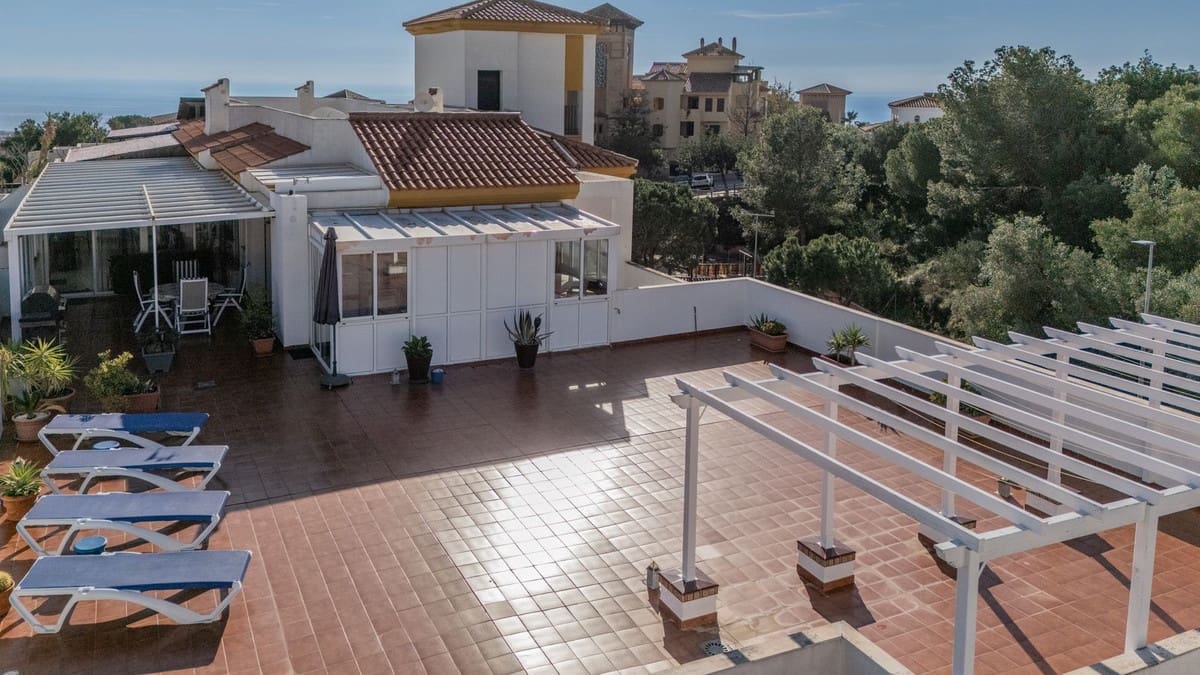 3 quarto Penthouse para venda em Benalmadena com piscina - 695 000 € (Ref: 9480180)