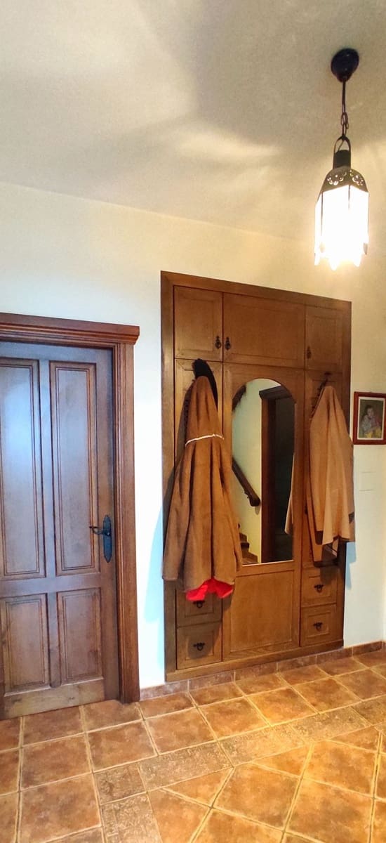 4 bedroom Villa for sale in Alhaurin el Grande with pool garage - € 695,000 (Ref: 9480183)