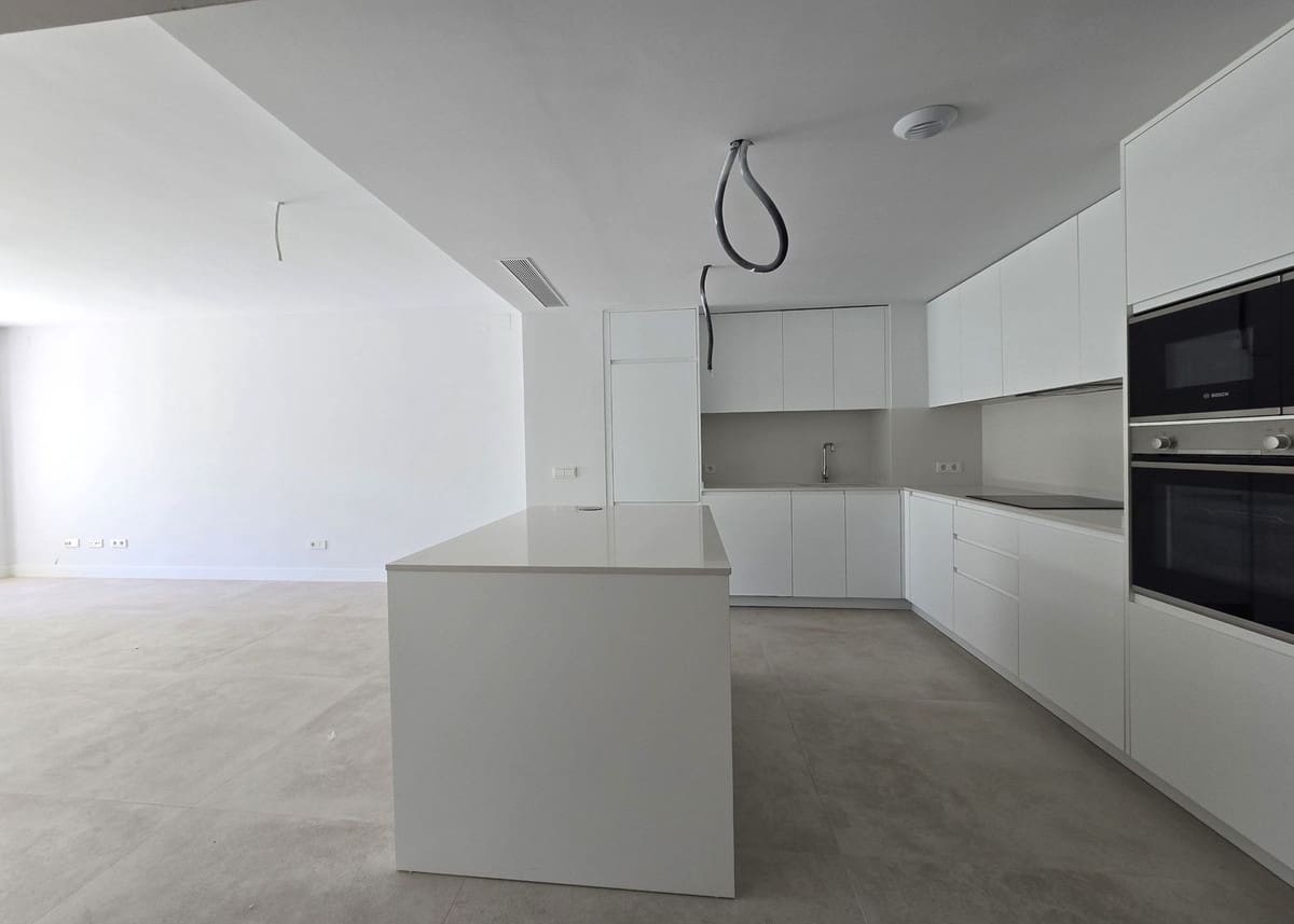 3 quarto Moradia Geminada para venda em Mijas Costa com piscina garagem - 695 000 € (Ref: 9480184)