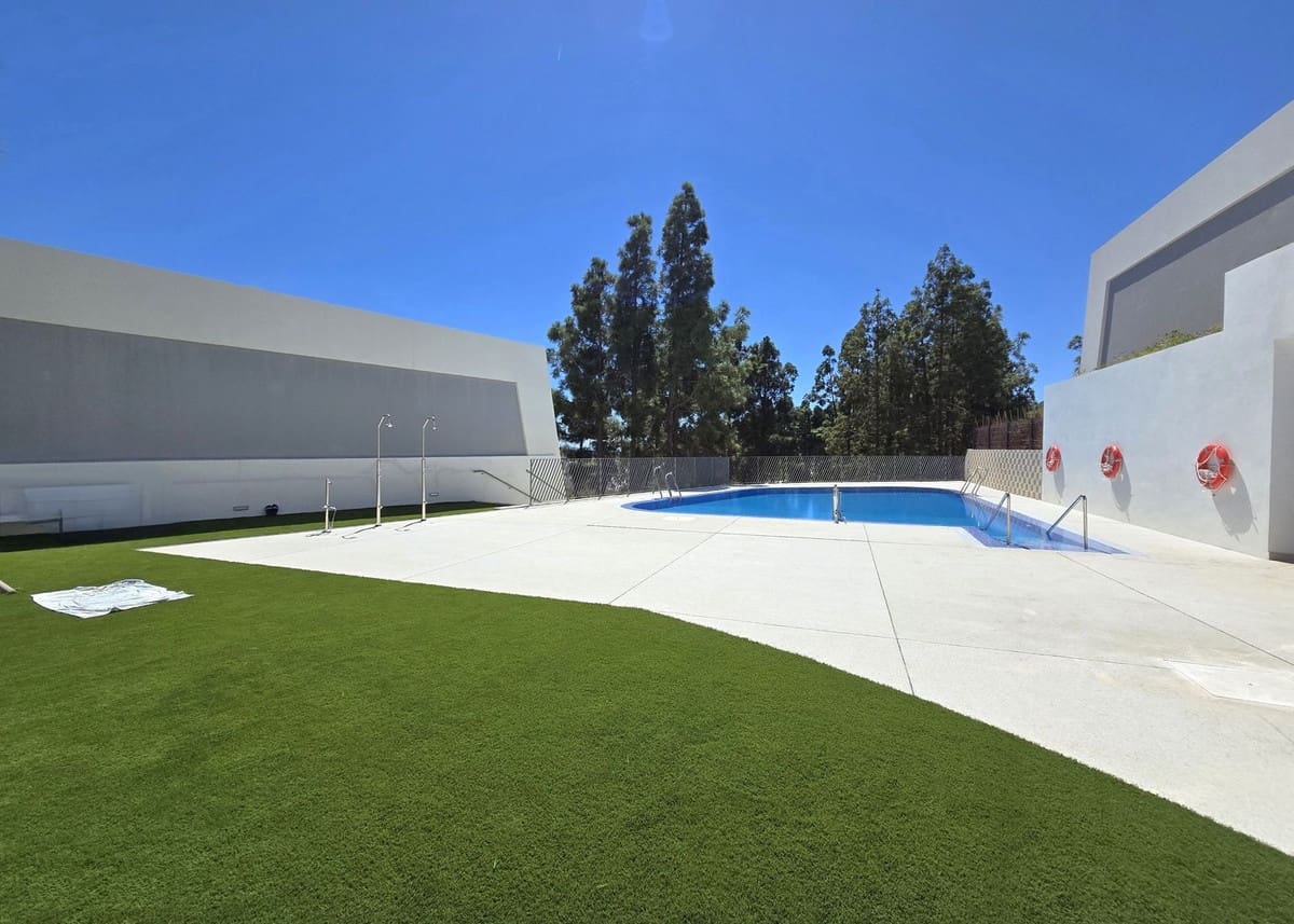 3 quarto Moradia Geminada para venda em Mijas Costa com piscina garagem - 695 000 € (Ref: 9480184)