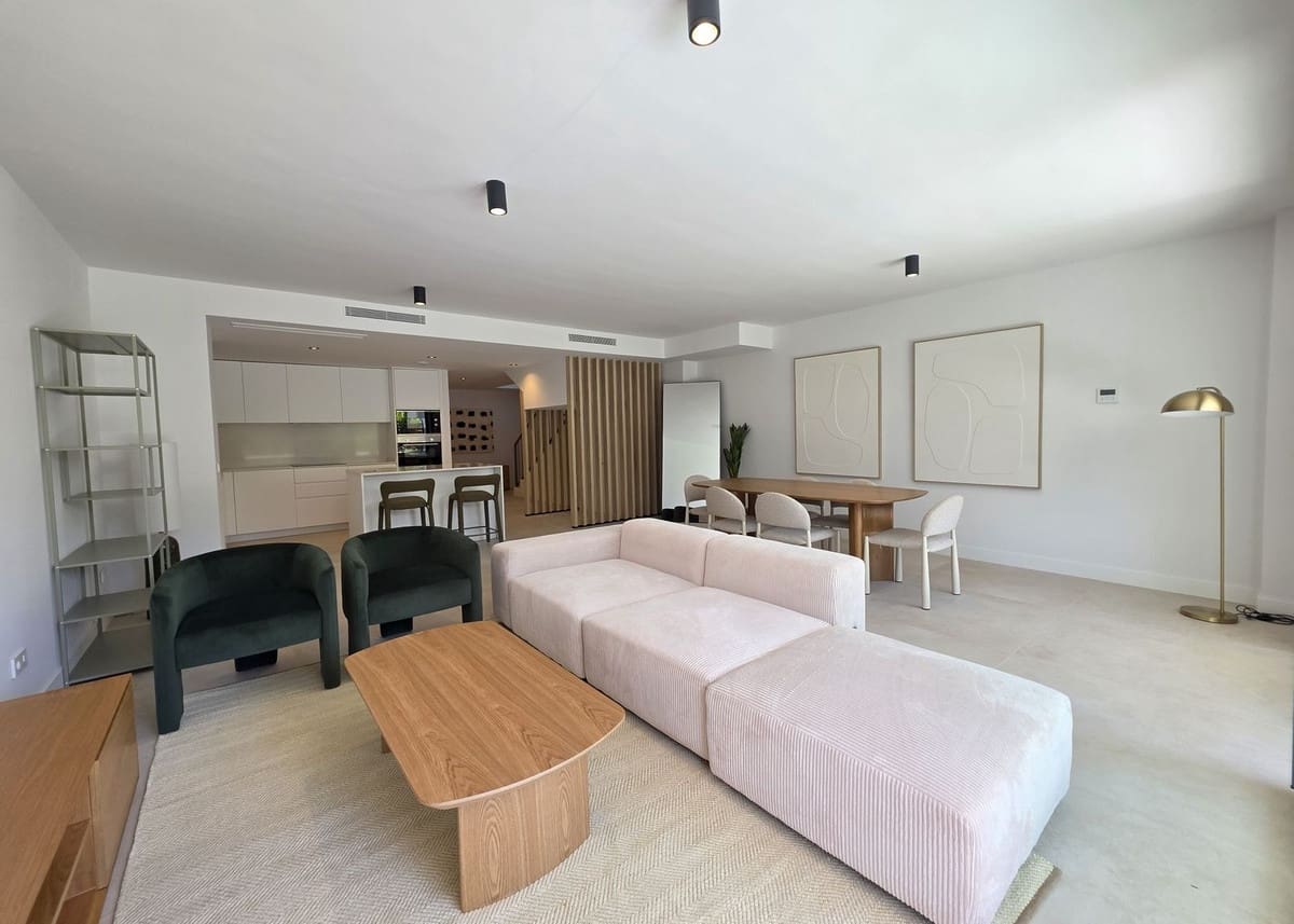 3 sovrum Semi-fristående Villa till salu i El Chaparral med pool - 695 000 € (Ref: 9480185)