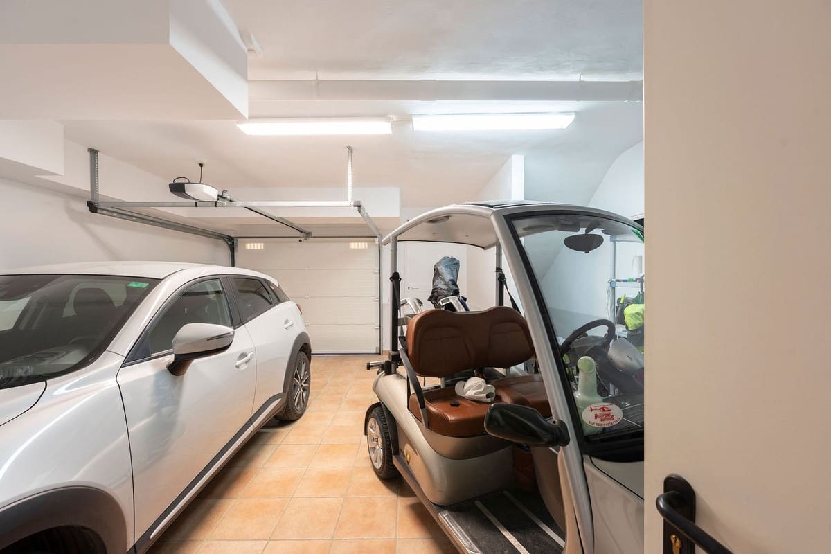 Casa de 3 habitaciones en Nueva Andalucia en venta con piscina garaje - 695.000 € (Ref: 9480186)