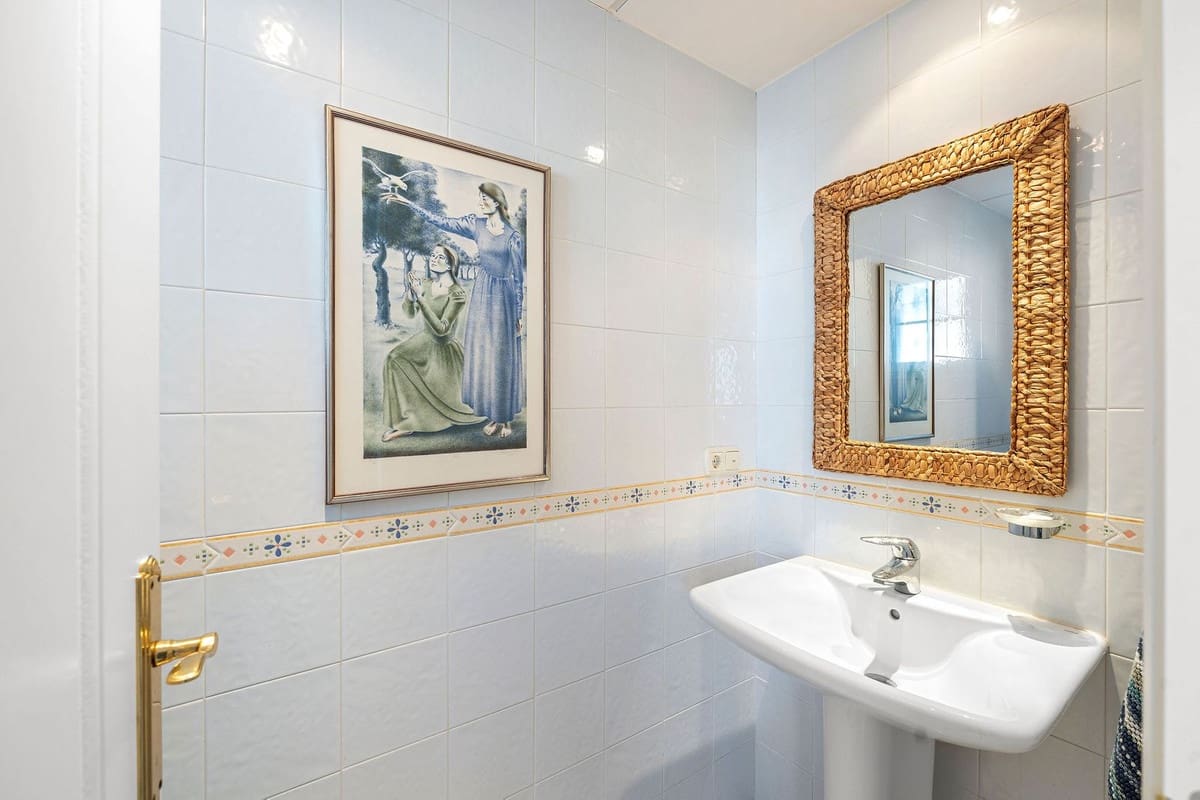 Casa de 3 habitaciones en Nueva Andalucia en venta con piscina garaje - 695.000 € (Ref: 9480186)