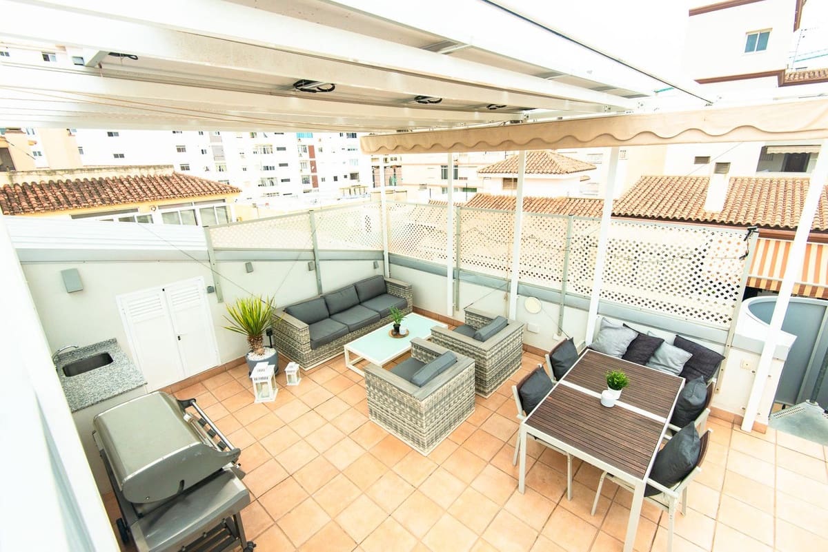 4 bedroom Penthouse for sale in Fuengirola with pool garage - € 699,000 (Ref: 9480192)