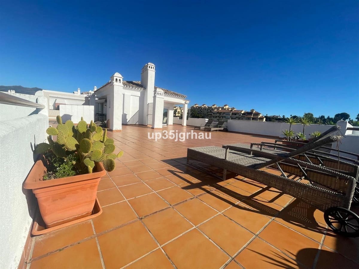 4 bedroom Penthouse for sale in New Golden Mile with pool garage - € 699,900 (Ref: 9480197)
