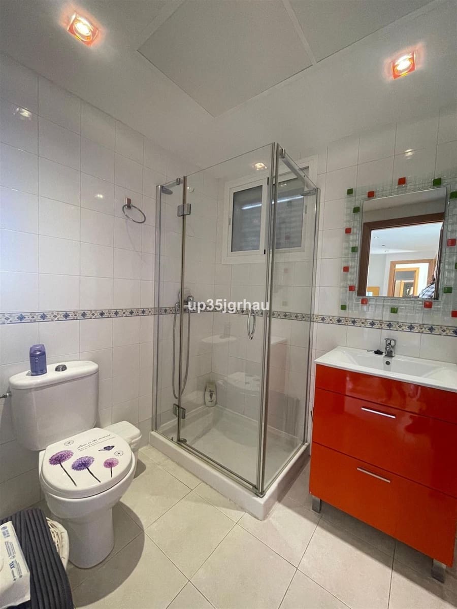 4 bedroom Penthouse for sale in New Golden Mile with pool garage - € 699,900 (Ref: 9480197)