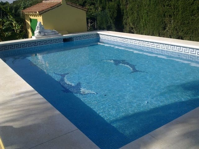 5 sypialnia Finka/Dom wiejski na sprzedaż w Centro, Estepona z basenem garażem - 700 000 € (Ref: 9480199)