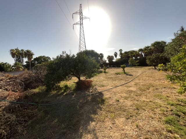 5 sypialnia Finka/Dom wiejski na sprzedaż w Centro, Estepona z basenem garażem - 700 000 € (Ref: 9480199)