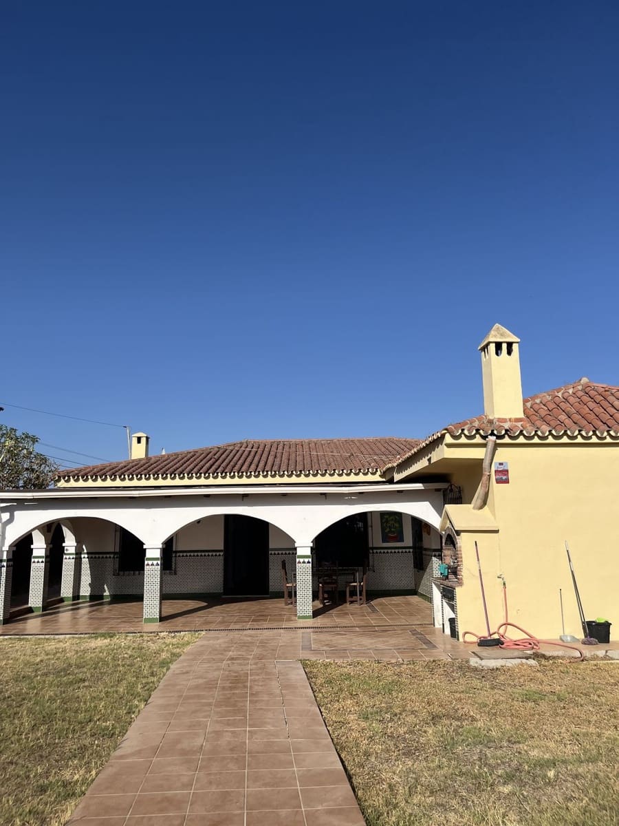 5 sypialnia Finka/Dom wiejski na sprzedaż w Estepona z basenem garażem - 700 000 € (Ref: 9480199)