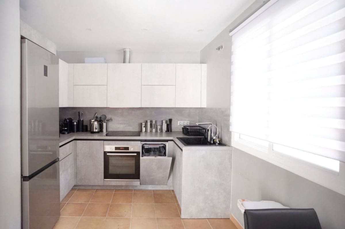 2 bedroom Townhouse for sale in Aloha Golf with pool garage - € 719,000 (Ref: 9480204)