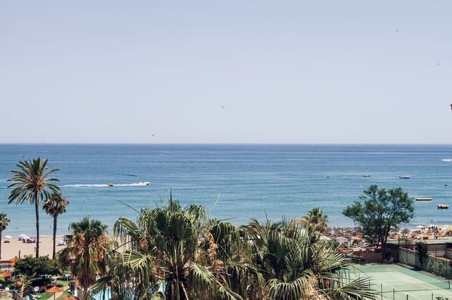 Apartamento de 3 habitaciones en Torremolinos en venta con piscina - 720.000 € (Ref: 9480208)