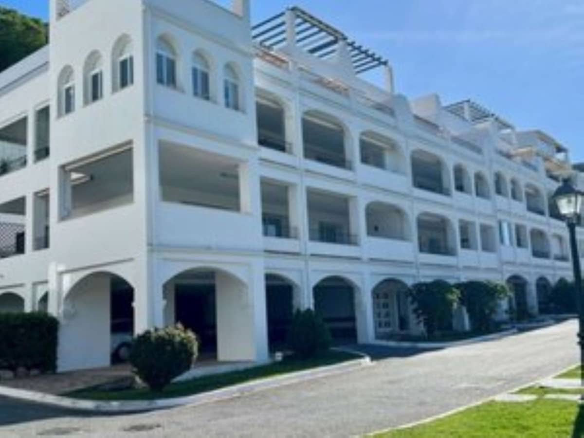 Apartamento de 4 habitaciones en La Quinta en venta con piscina - 720.000 € (Ref: 9480209)