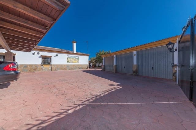 3 soveværelse Villa til salg i El Padron med swimmingpool garage - € 720.000 (Ref: 9480210)