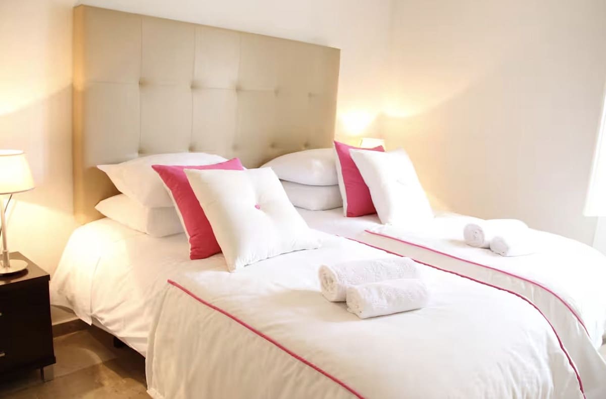 Casa de 5 habitaciones en Nueva Andalucia en venta con piscina - 720.000 € (Ref: 9480211)