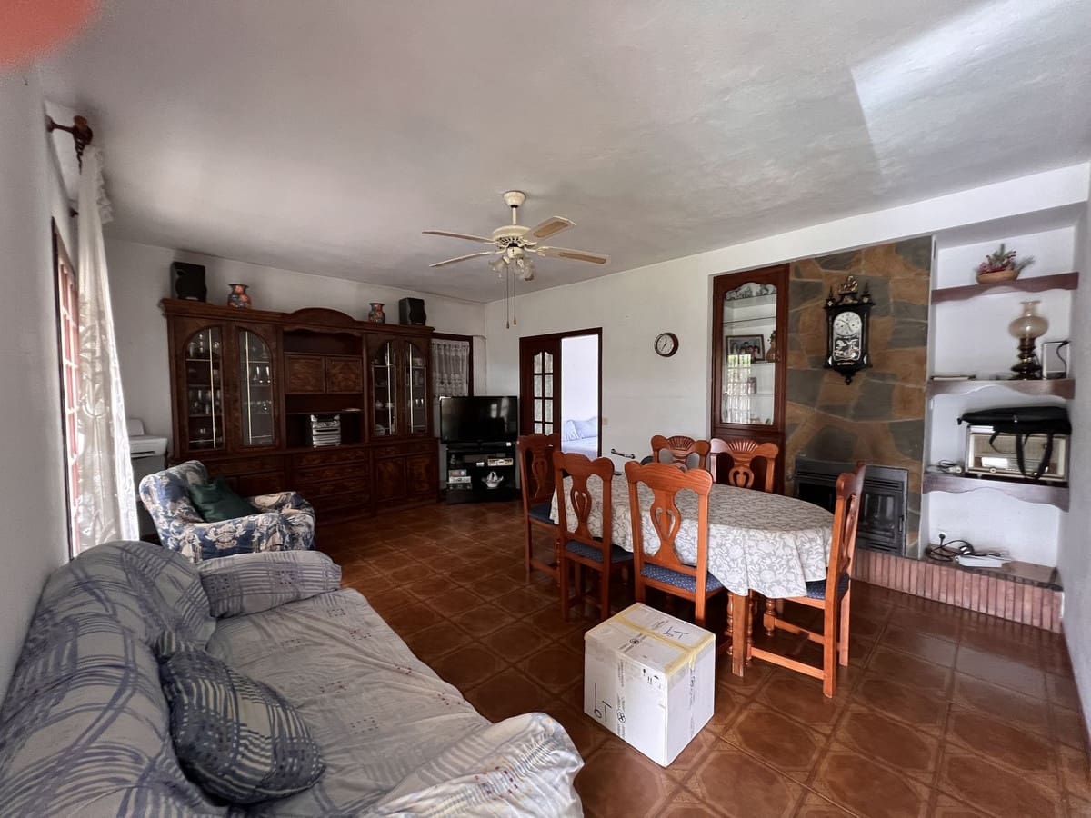 5 bedroom Villa for sale in El Velerin with pool - € 725,000 (Ref: 9480216)