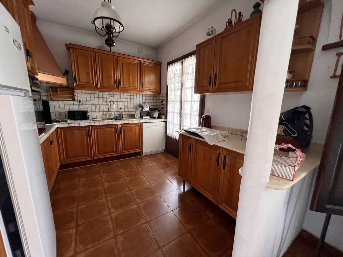 5 bedroom Villa for sale in El Velerin with pool - € 725,000 (Ref: 9480216)